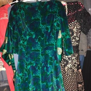 Talk with me before purchasing-Roos/Atkins Vintage Dress- 478$150 or $135w/offer